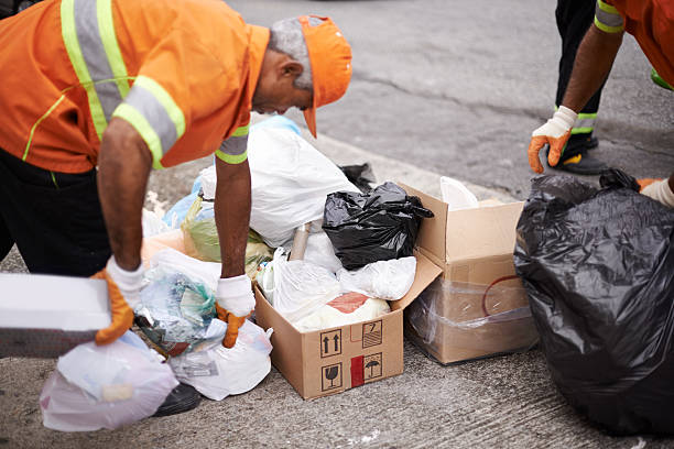 Best Carpet Removal and Disposal  in Livingston, CA